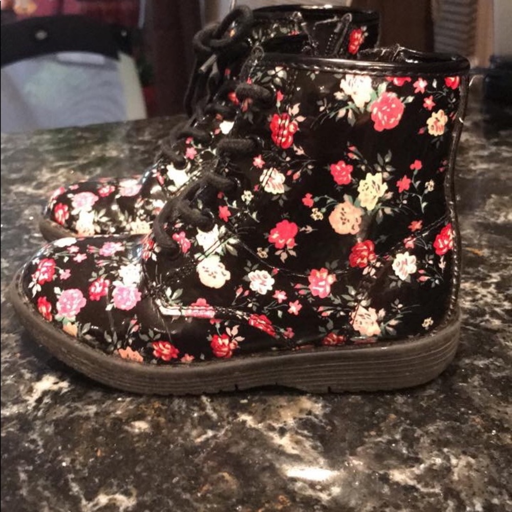 Cute girl boots